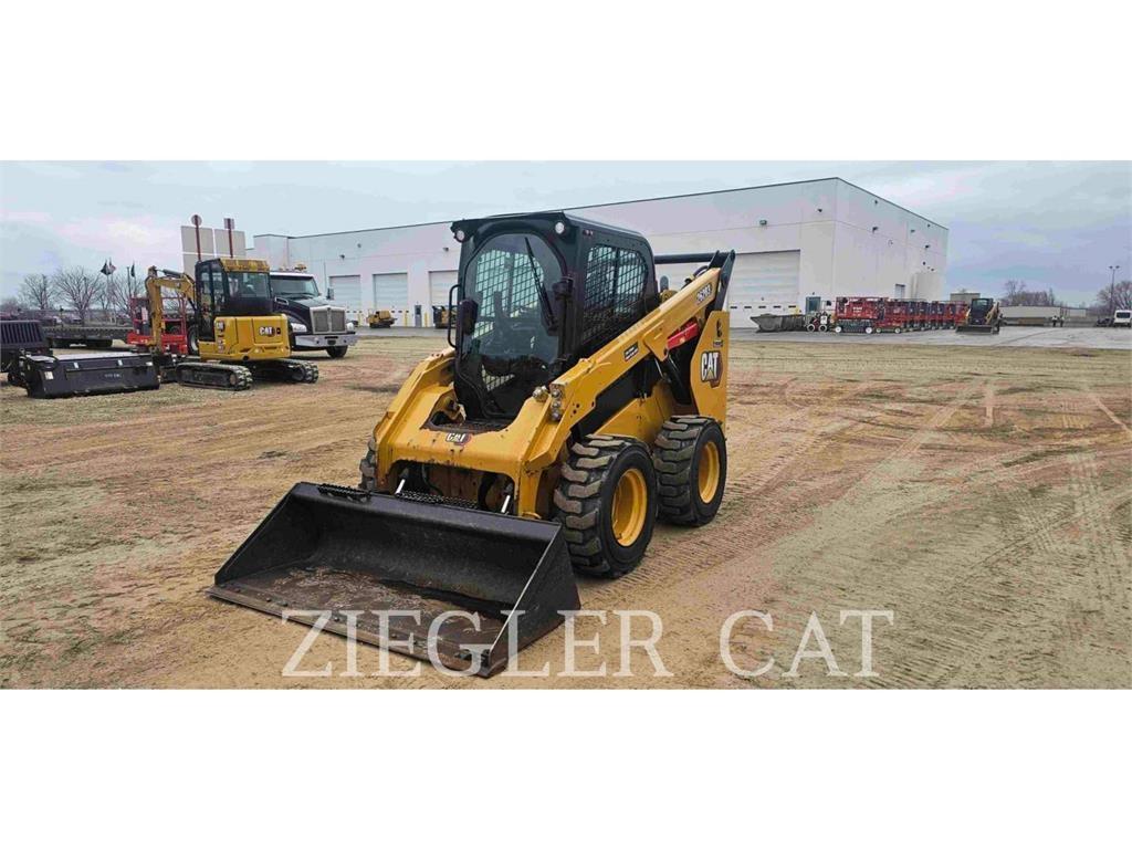 CAT 262D3  스키드로더