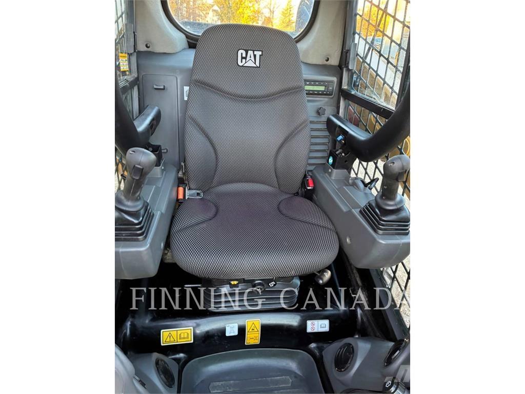 CAT 262D3  스키드로더