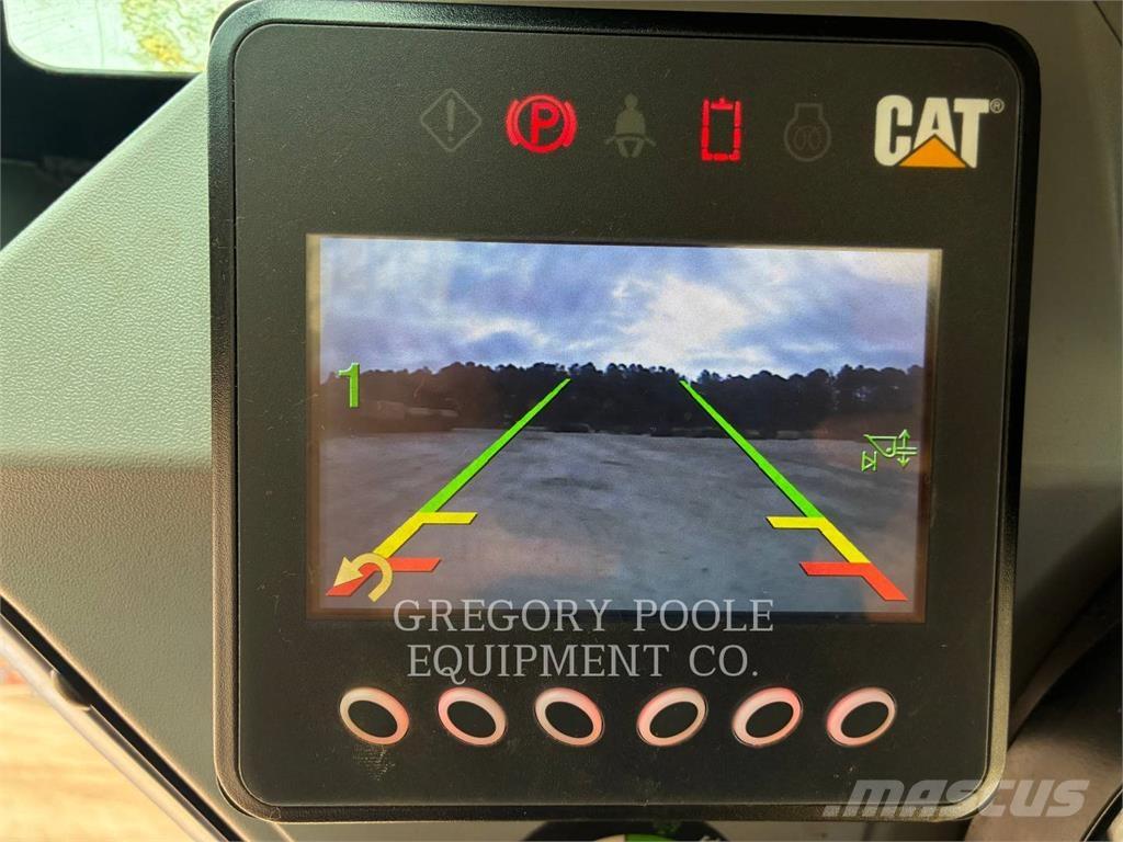 CAT 262D3  스키드로더