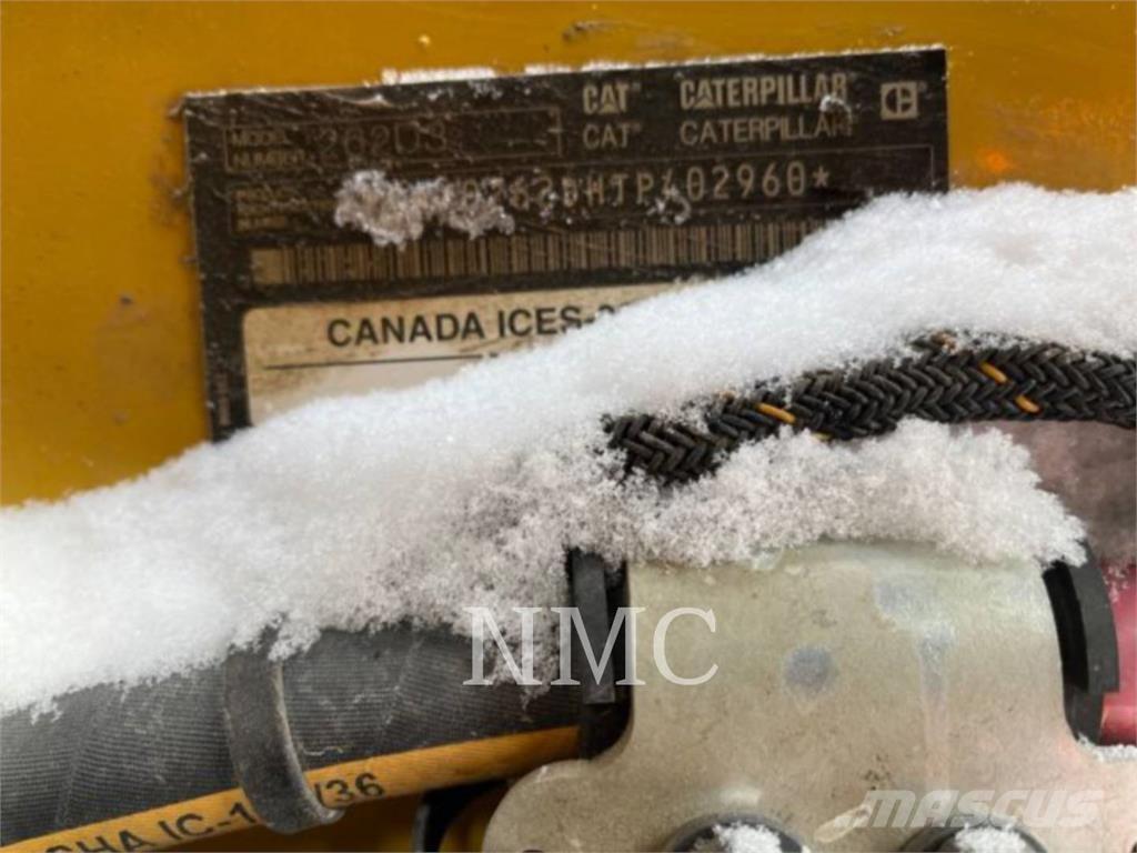 CAT 262D3  스키드로더