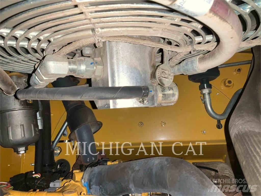 CAT 262D3 A2HQR  스키드로더
