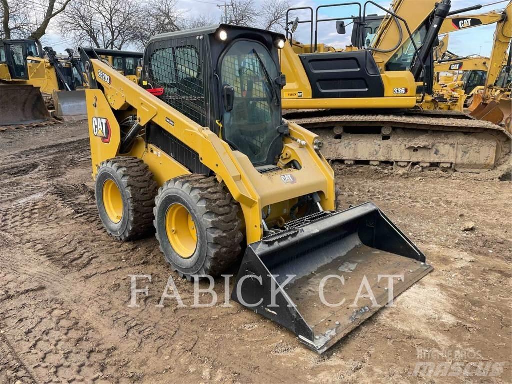 CAT 262D3 C3H2  스키드로더