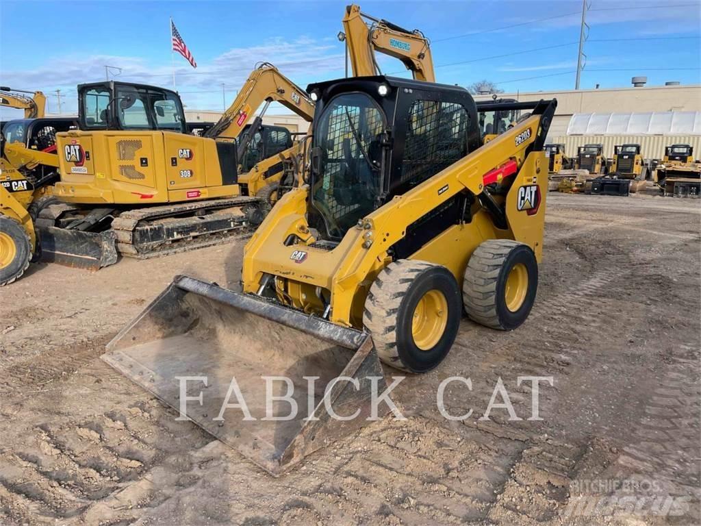 CAT 262D3 C3H2  스키드로더