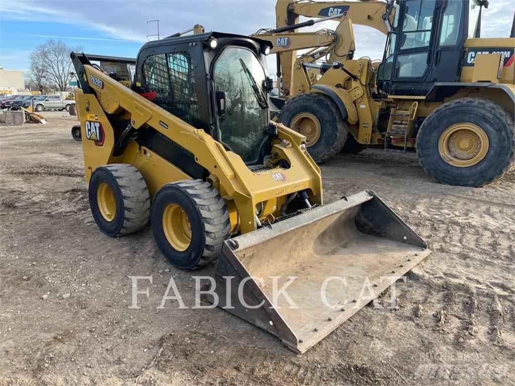 CAT 262D3 C3H2  스키드로더