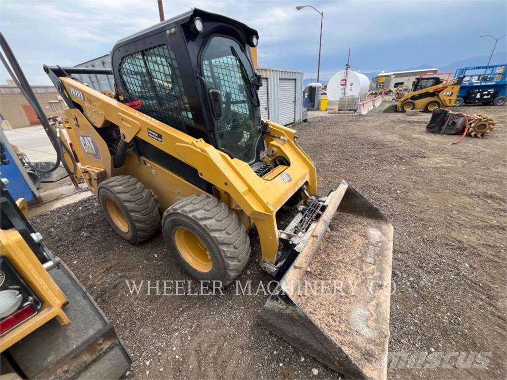 CAT 262D3 C3HF  스키드로더