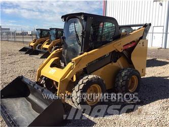 CAT 272D  스키드로더