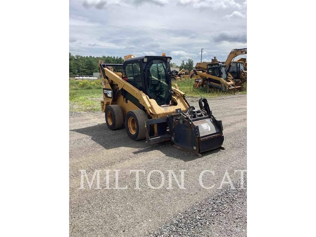 CAT 272D  스키드로더