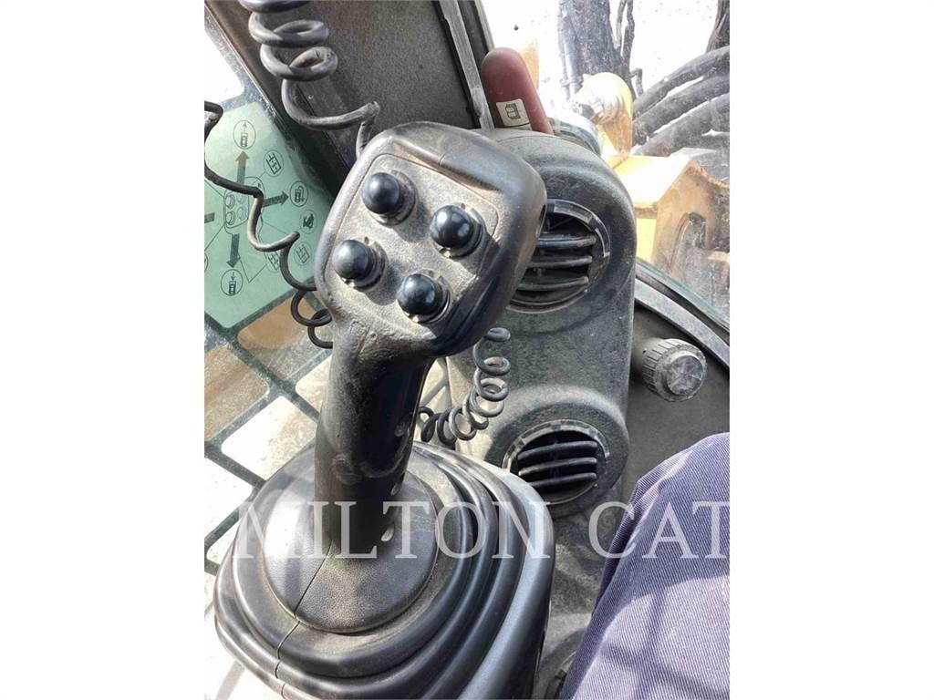 CAT 272D  스키드로더