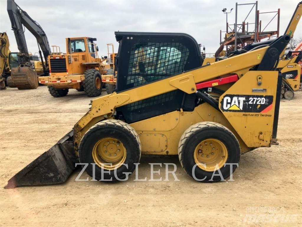 CAT 272D2  스키드로더