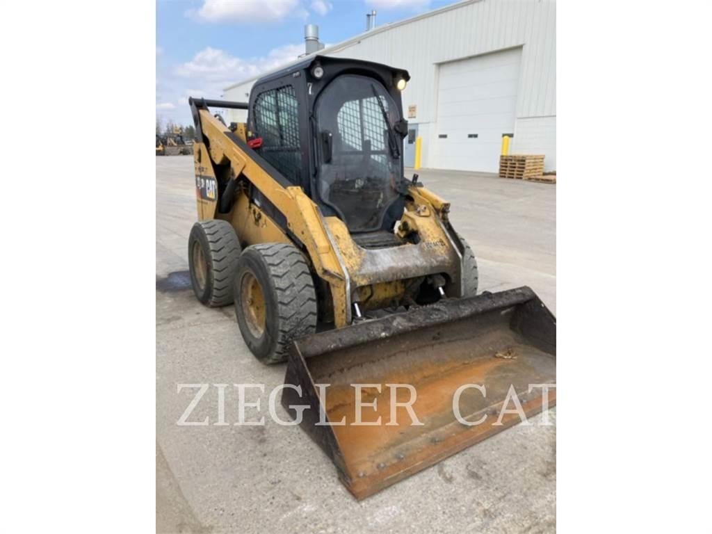 CAT 272D2  스키드로더