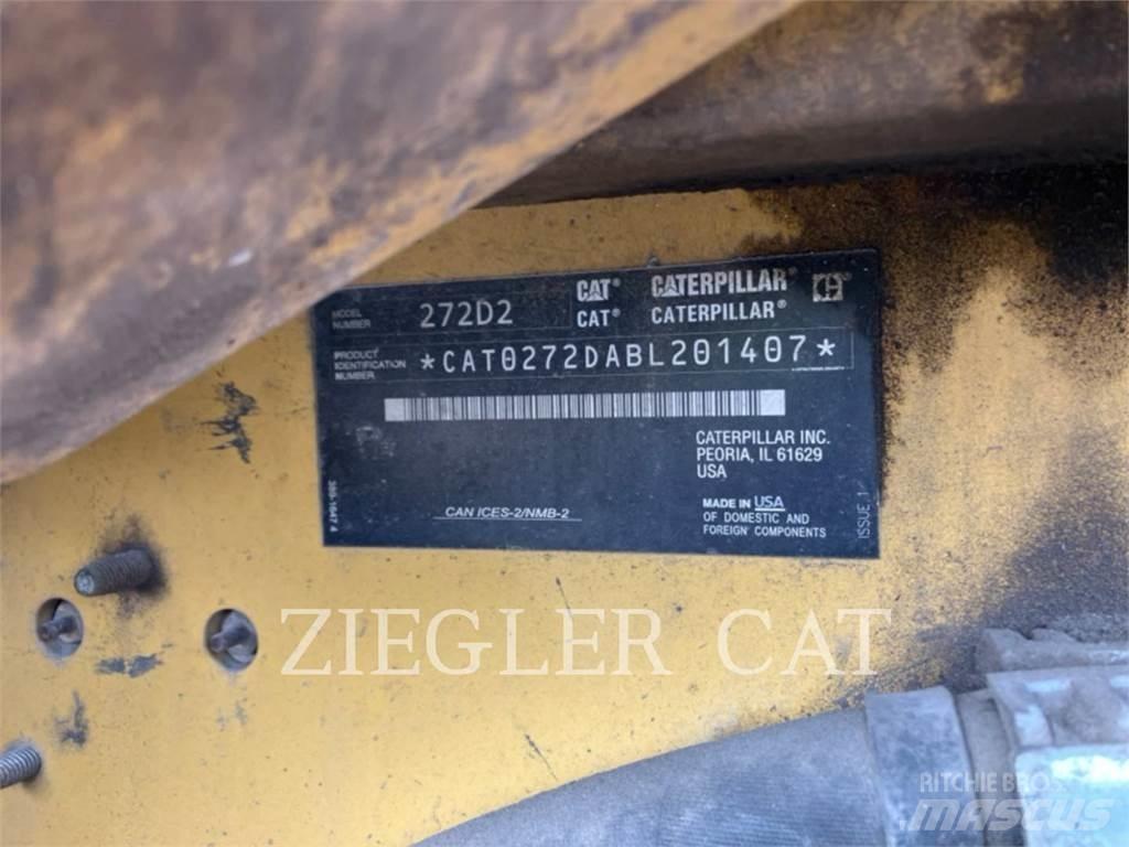 CAT 272D2  스키드로더