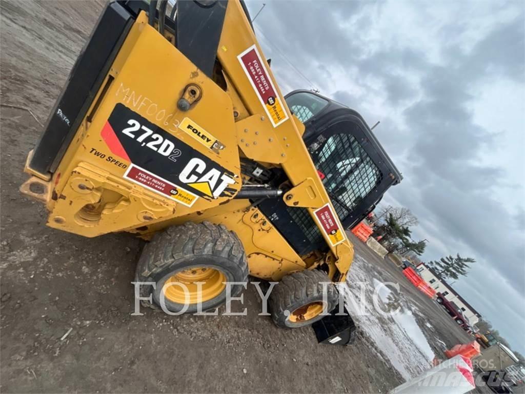 CAT 272D2  스키드로더