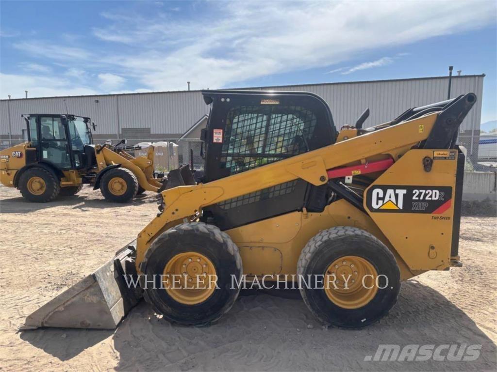 CAT 272D2C3XHP  스키드로더