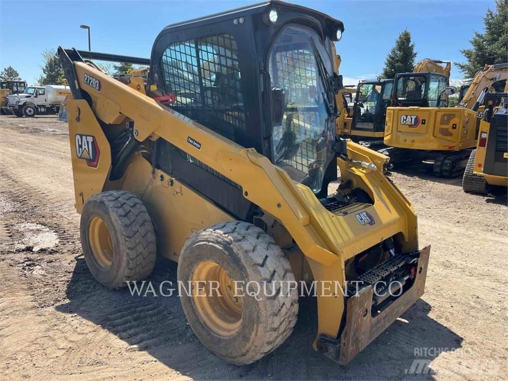 CAT 272D3  스키드로더