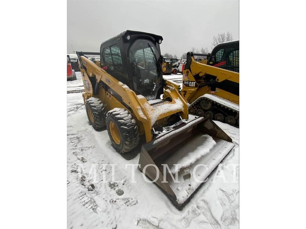 CAT 272D3  스키드로더
