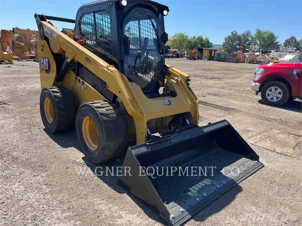 CAT 272D3  스키드로더
