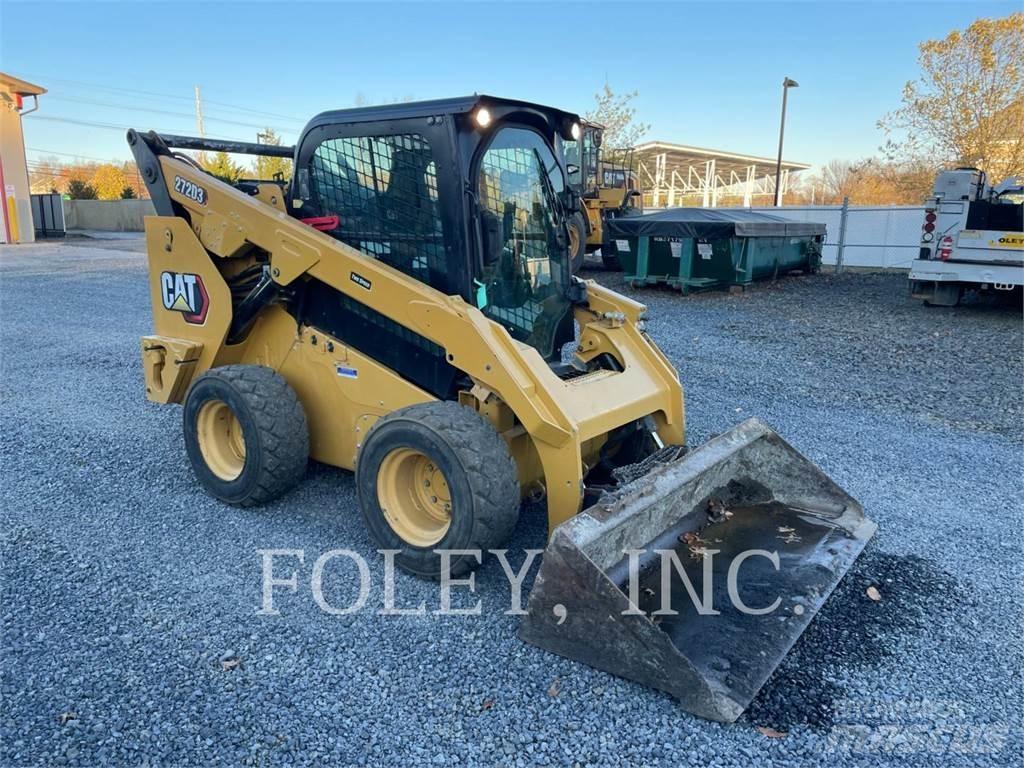 CAT 272D3  스키드로더