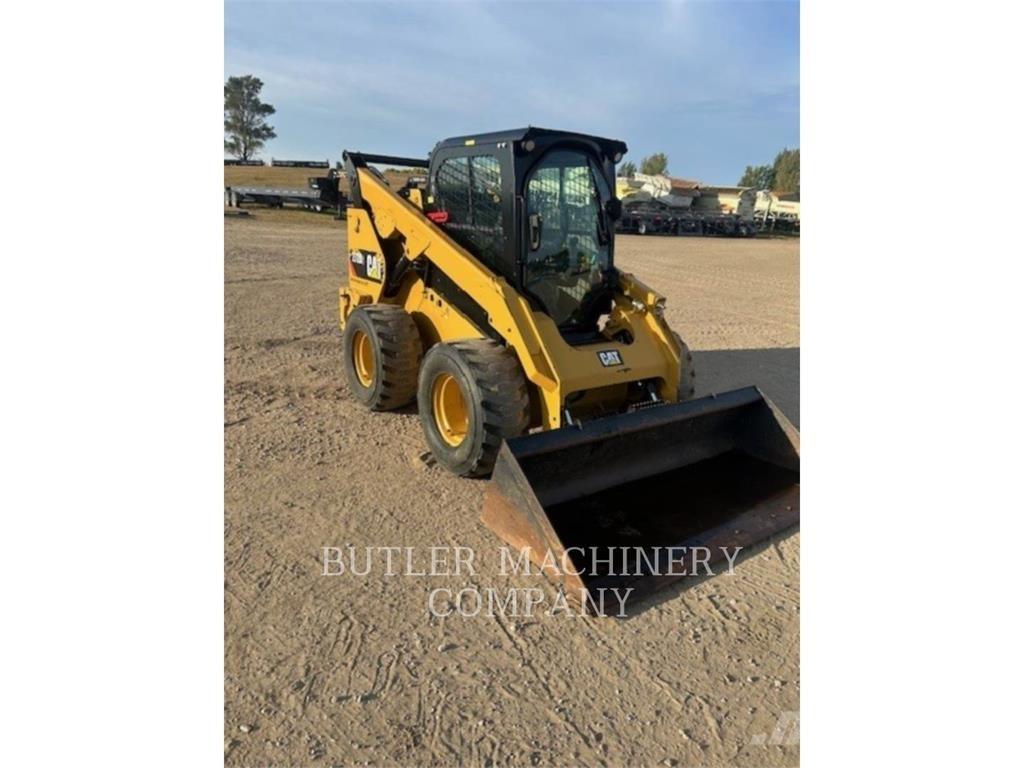 CAT 272D3 C3H2  스키드로더