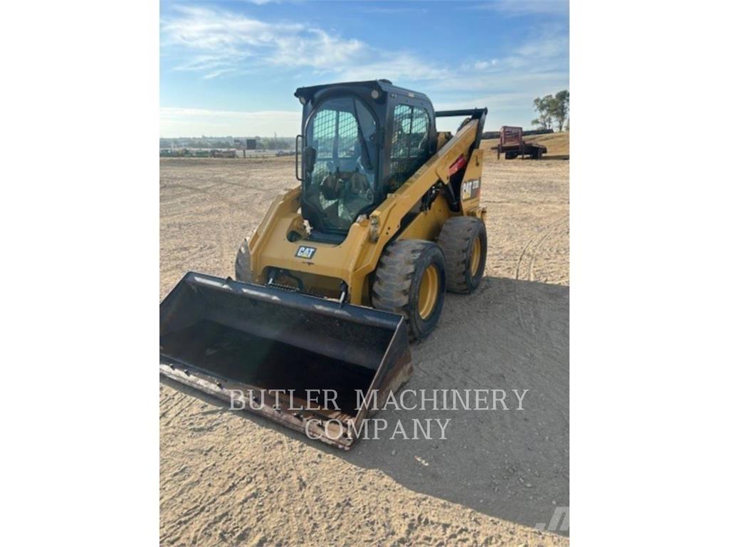 CAT 272D3 C3H2  스키드로더
