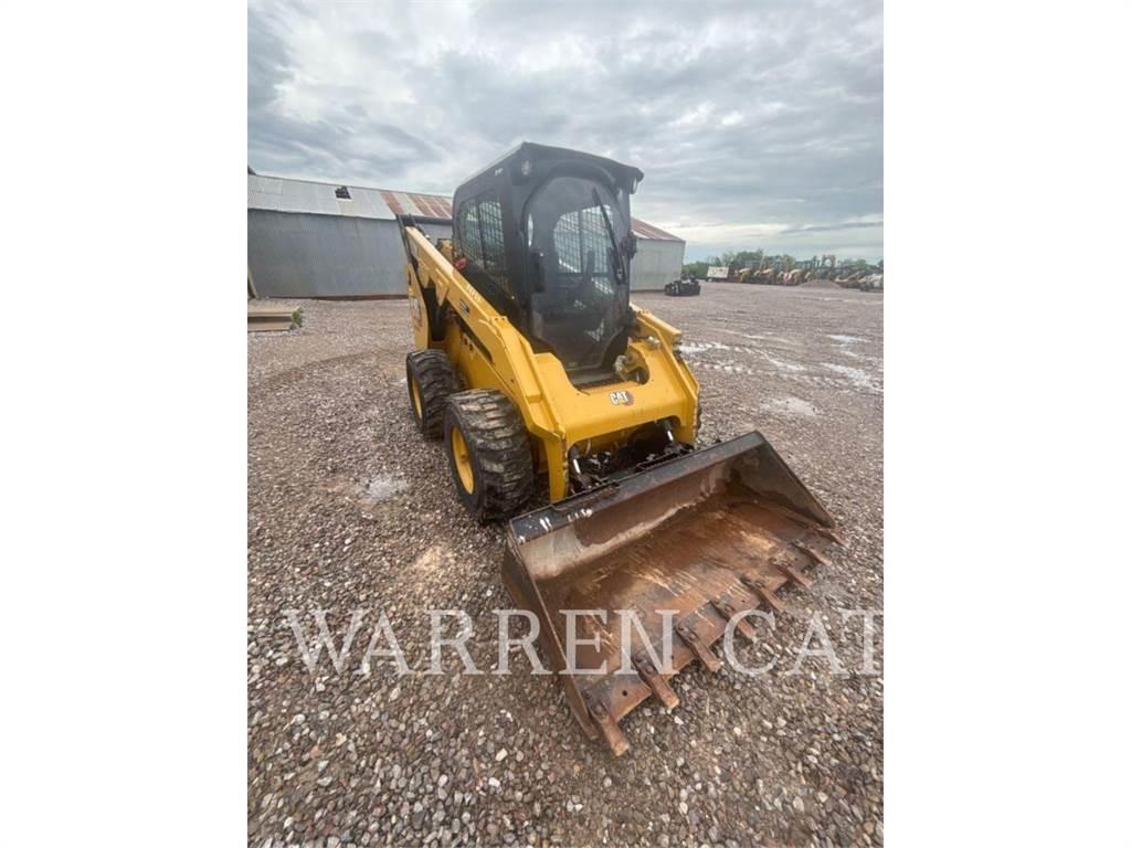 CAT 272D3 C3H3  스키드로더