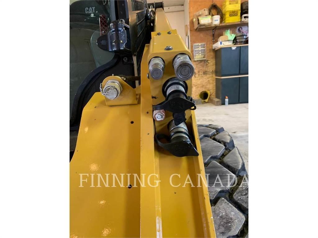 CAT 272D3 XE  스키드로더