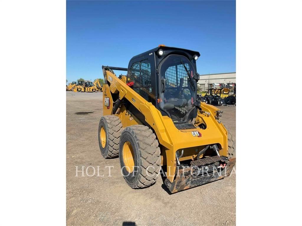 CAT 272D3XE  스키드로더