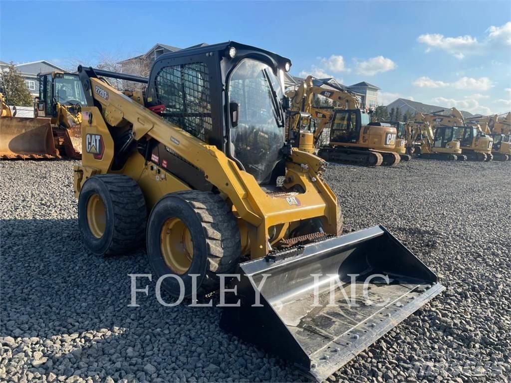CAT 272D3XE  스키드로더