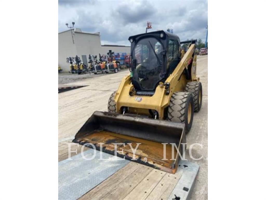 CAT 272D3XE  스키드로더