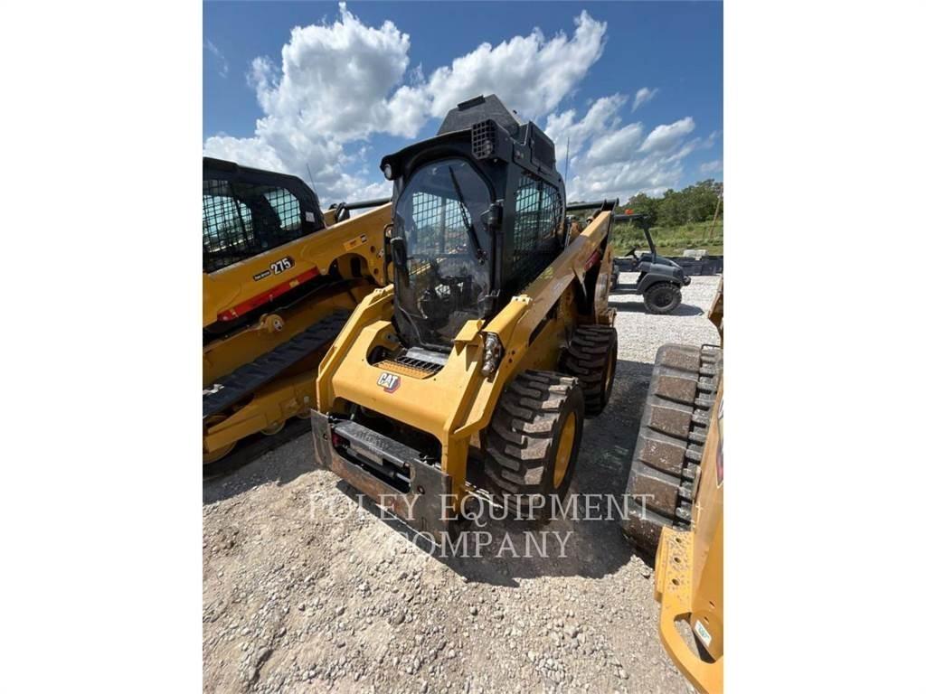 CAT 272D3XPS2C  스키드로더