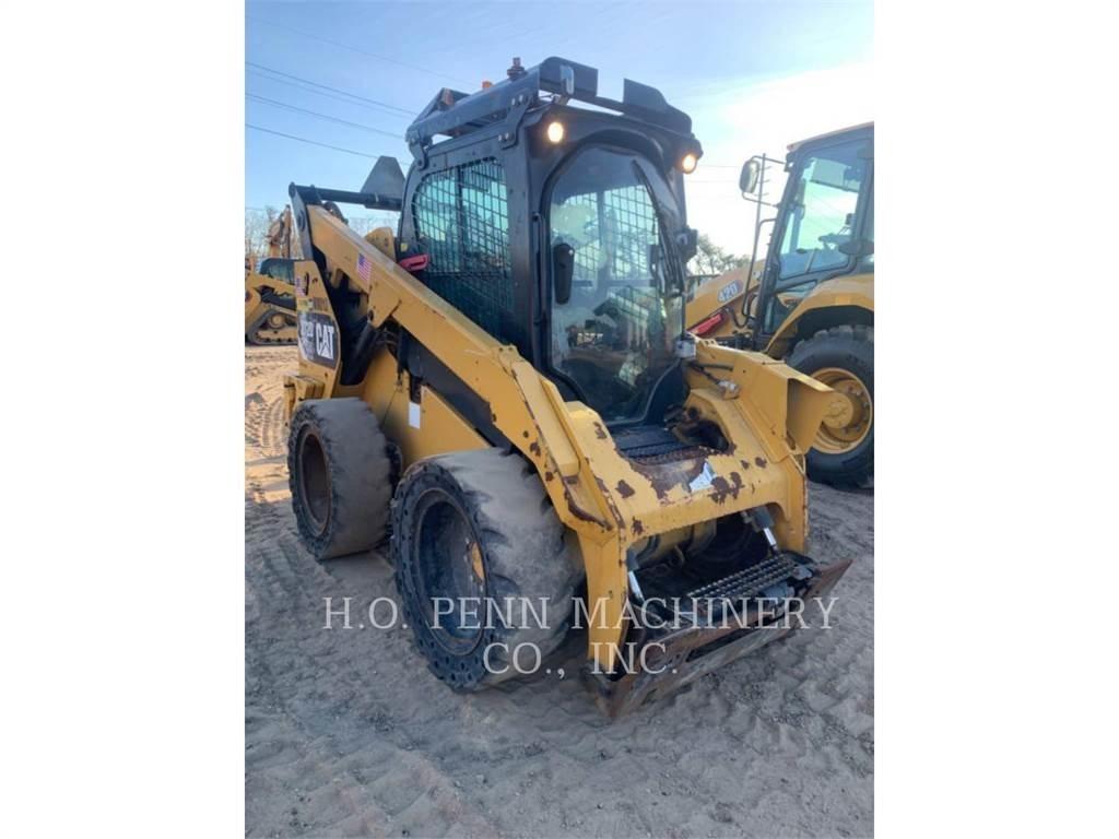 CAT 272DXHP  스키드로더