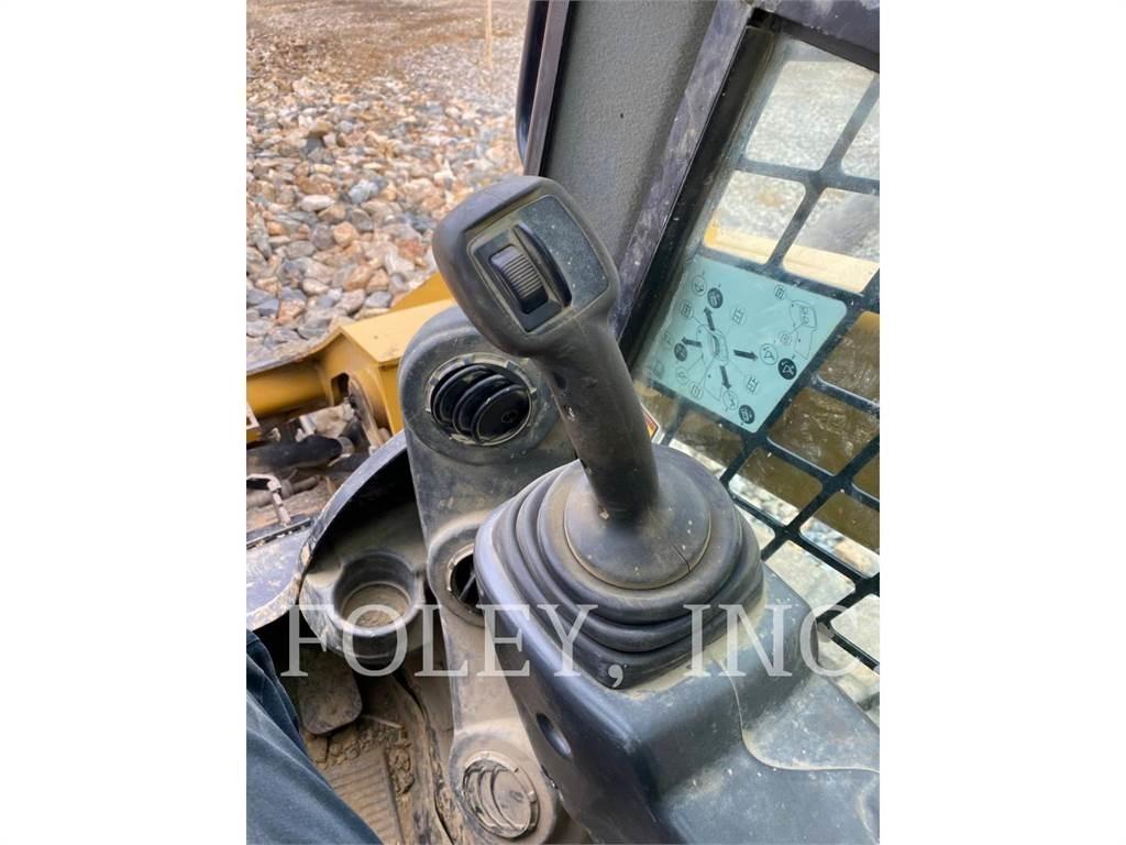 CAT 279D 궤도식 로우더