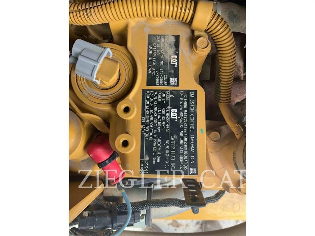 CAT 279D3 궤도식 로우더