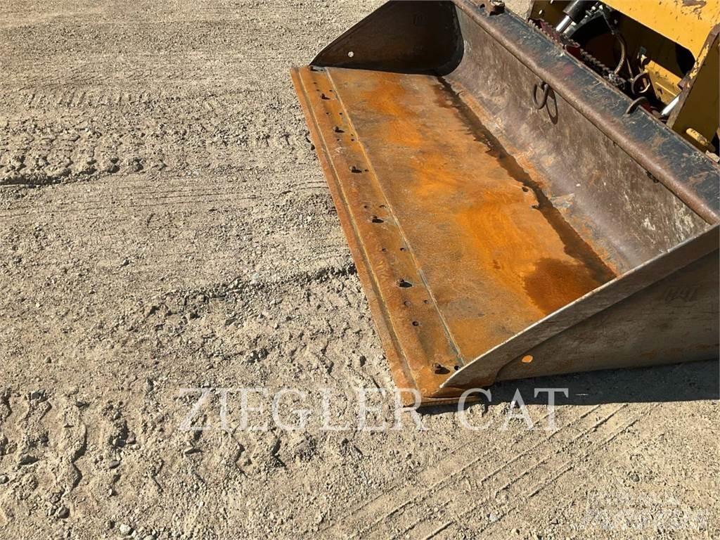 CAT 279D3 궤도식 로우더