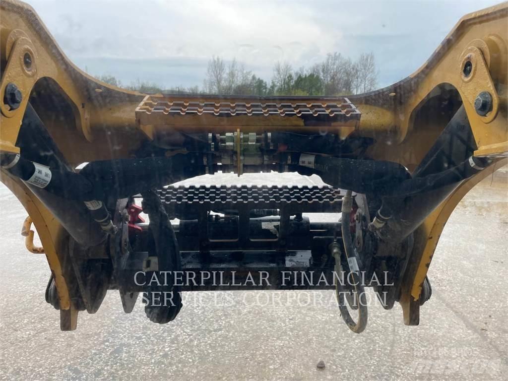 CAT 279D3 궤도식 로우더