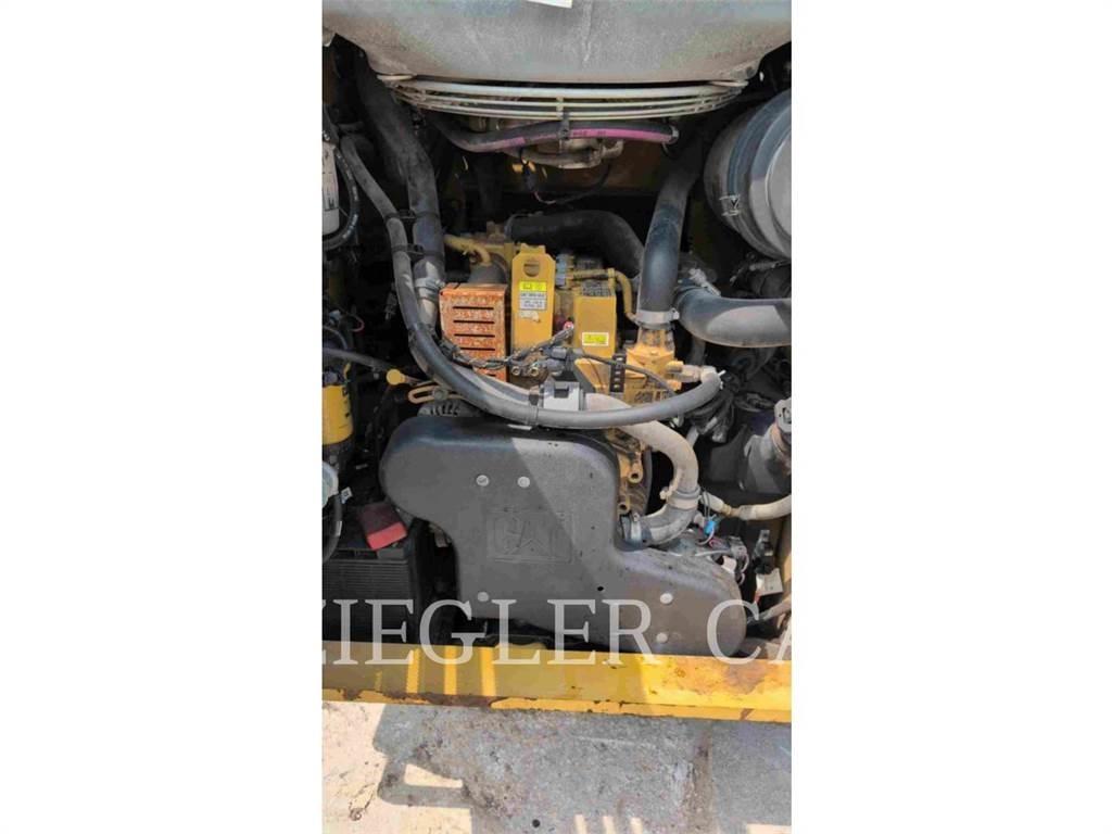 CAT 279D3 궤도식 로우더