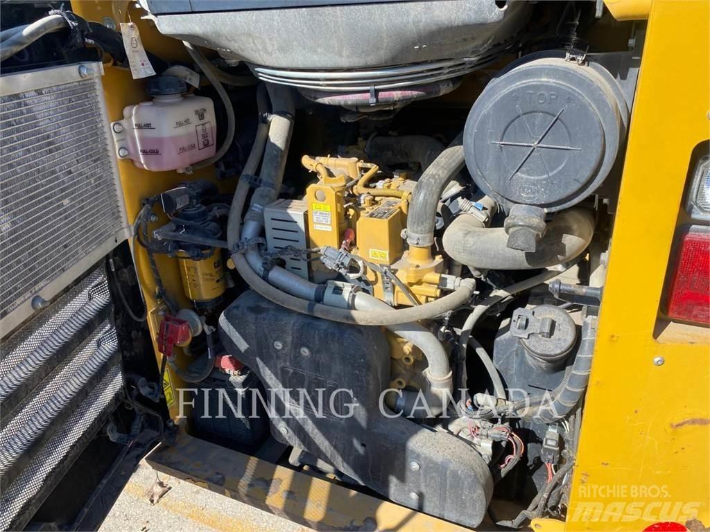 CAT 279D3 궤도식 로우더