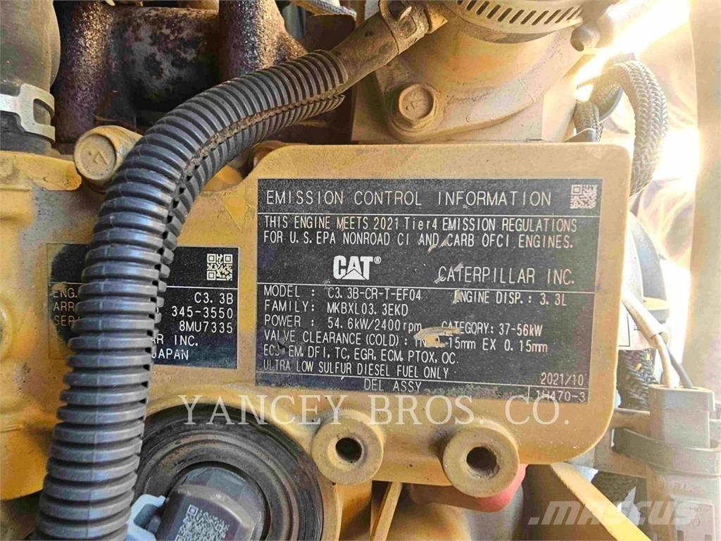 CAT 279D3 궤도식 로우더