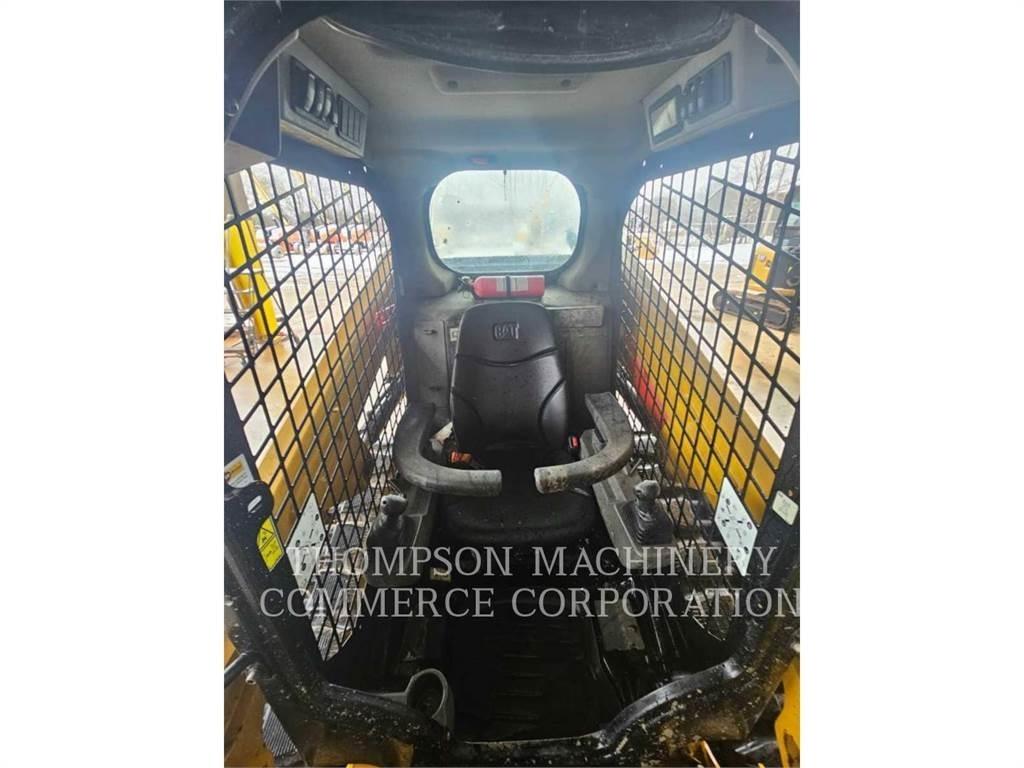 CAT 279D3  스키드로더