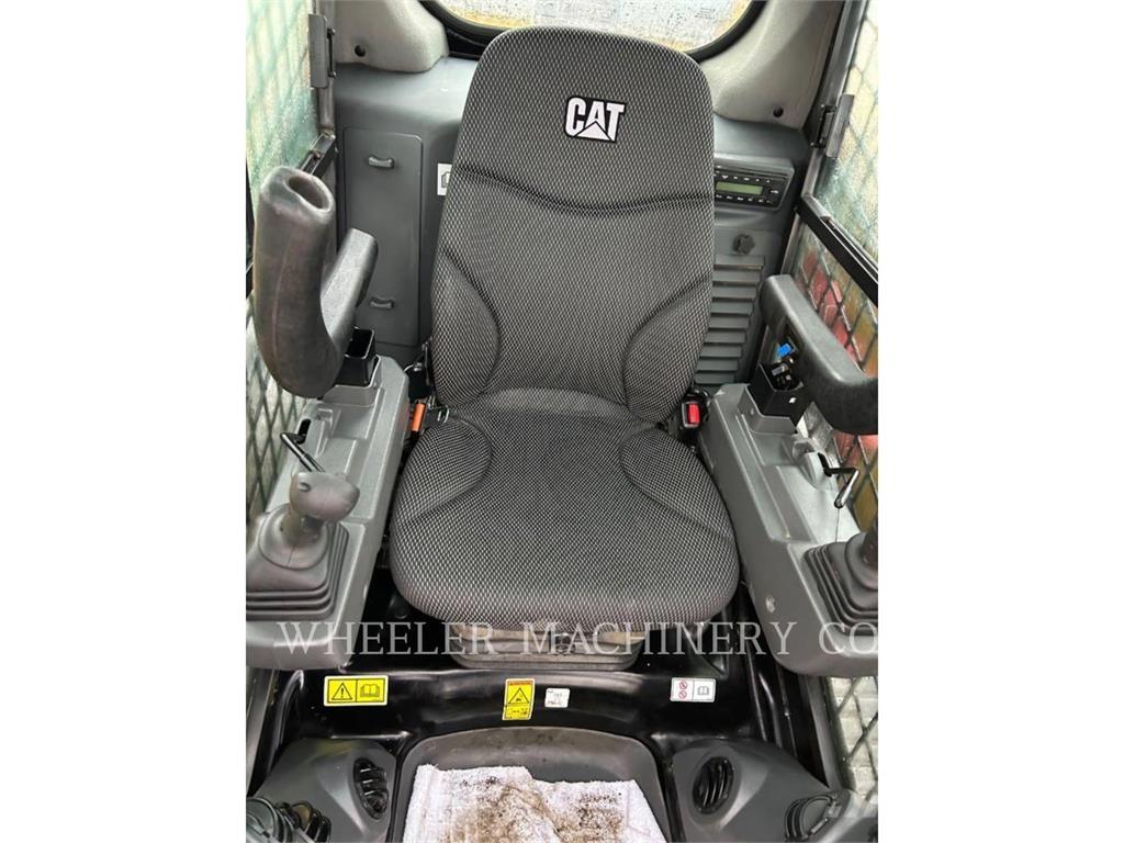 CAT 279D3 C3HF 궤도식 로우더