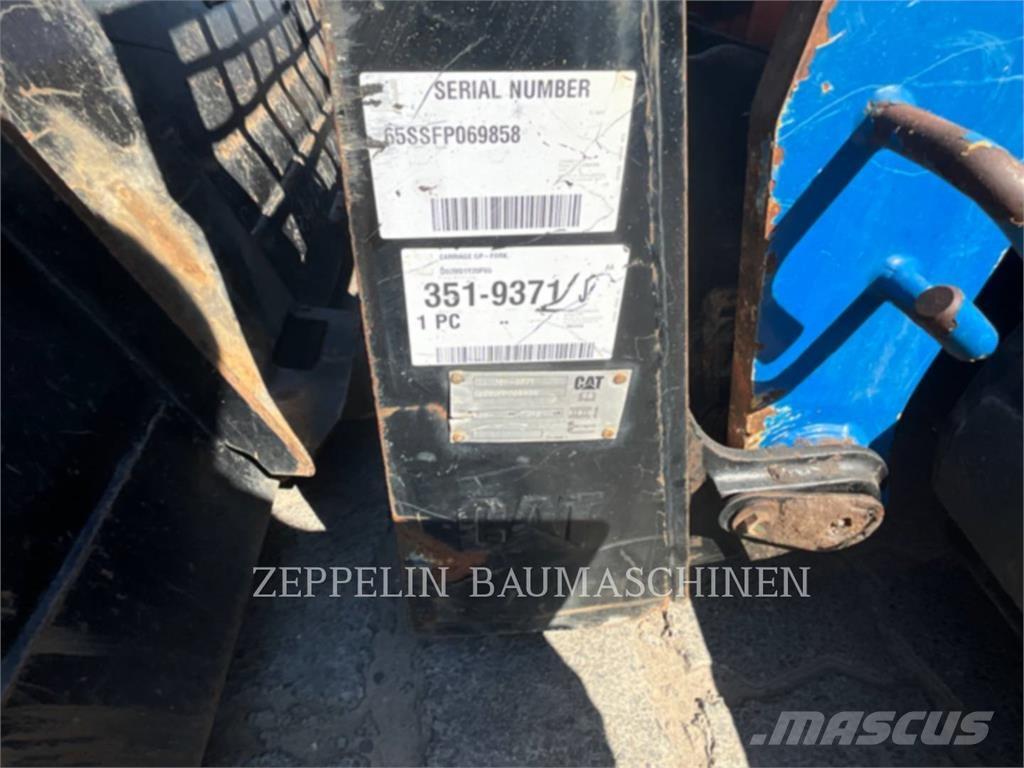 CAT 289D  스키드로더