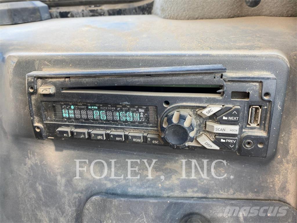 CAT 289D 궤도식 로우더