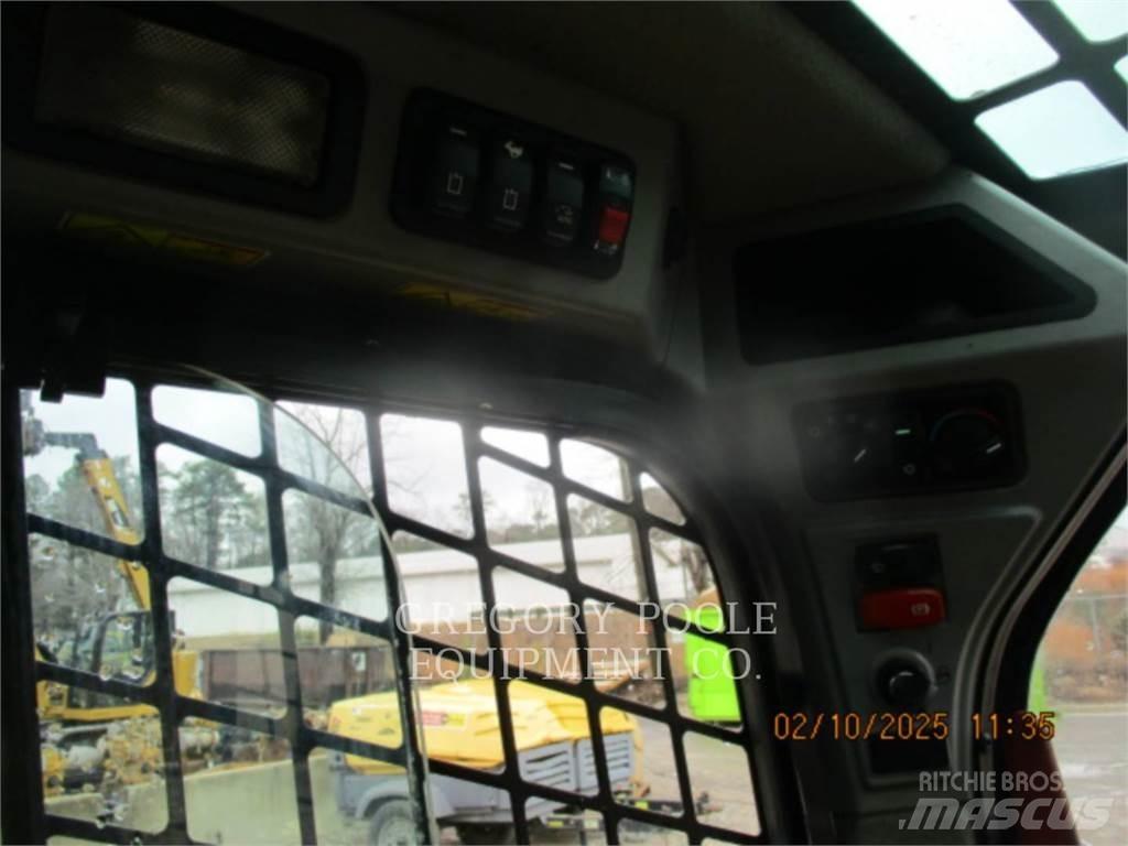 CAT 289D3 궤도식 로우더