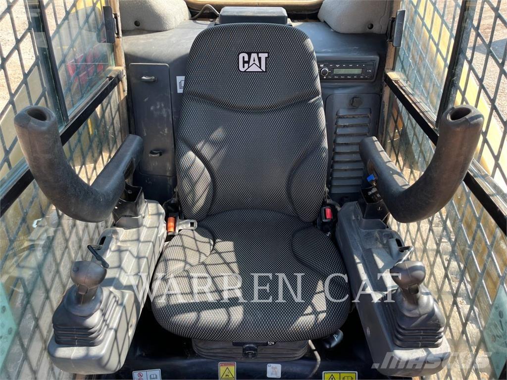 CAT 289D3 C3H2 궤도식 로우더