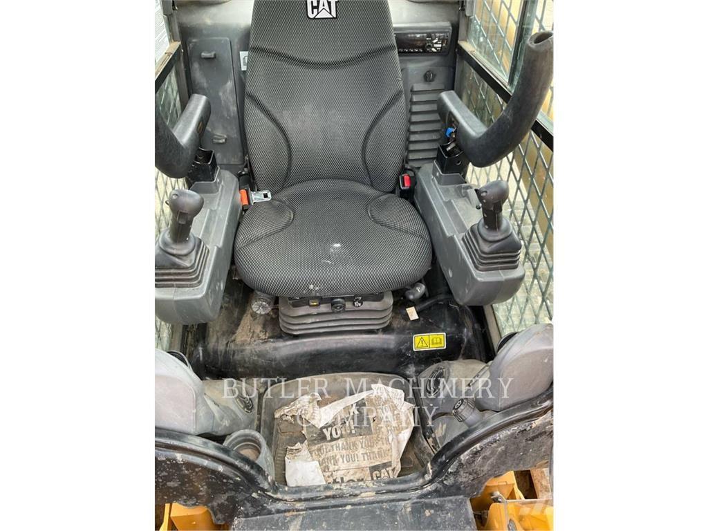 CAT 289D3 C3H2 궤도식 로우더