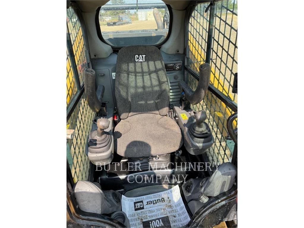CAT 299D2 C3H3 궤도식 로우더