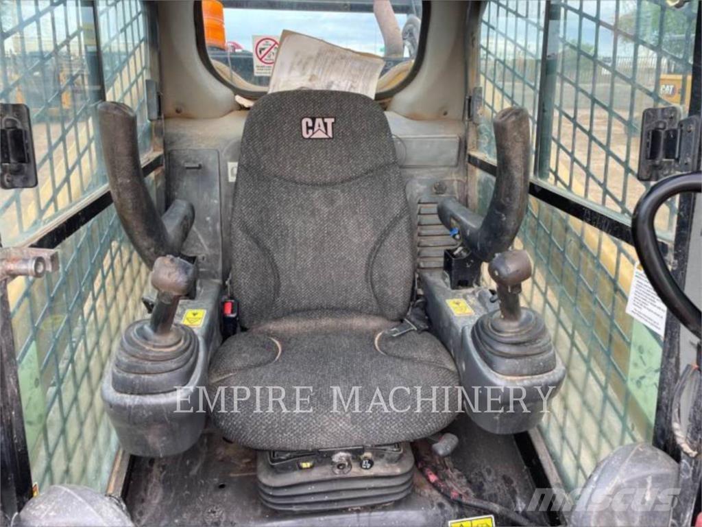 CAT 299D2 CA  스키드로더