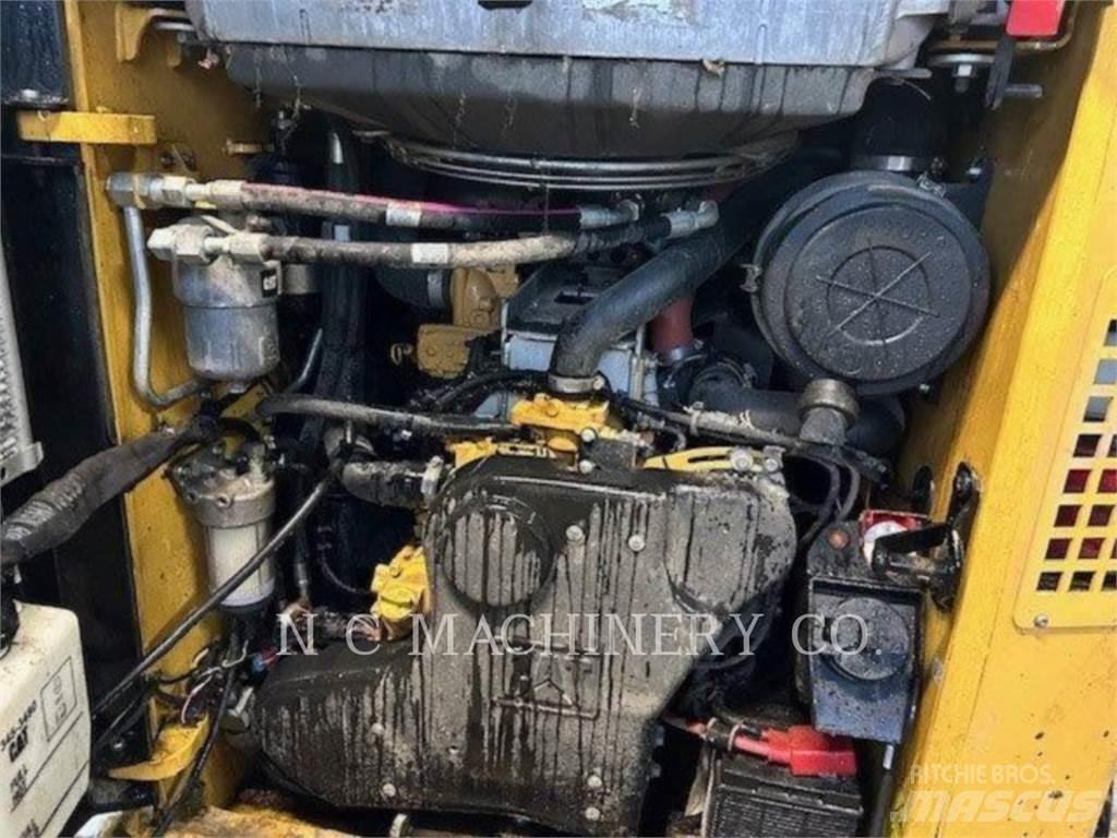 CAT 299D2 XHP  스키드로더