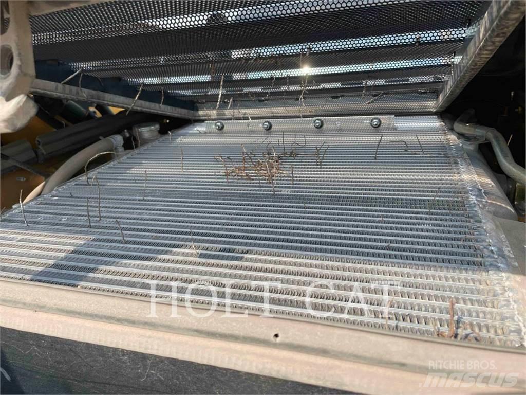 CAT 299D3 궤도식 로우더