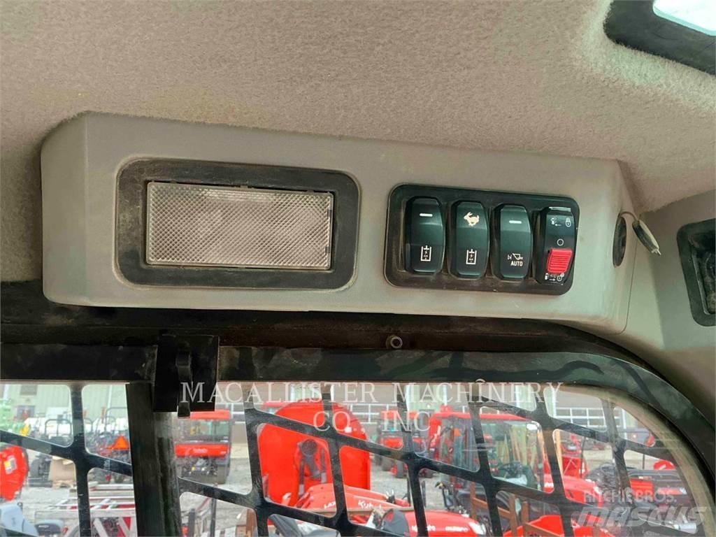 CAT 299D3 궤도식 로우더