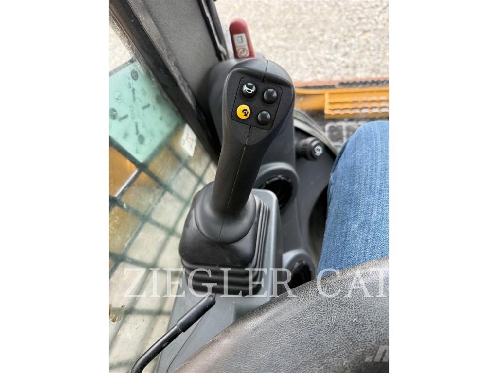 CAT 299D3 궤도식 로우더